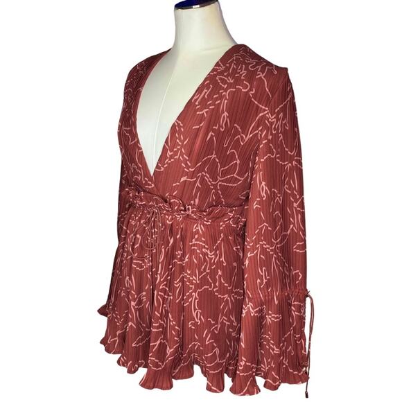 CMEO COLLECTIVE Dream Chaser Playsuit Romper size Large - Picture 4 of 14